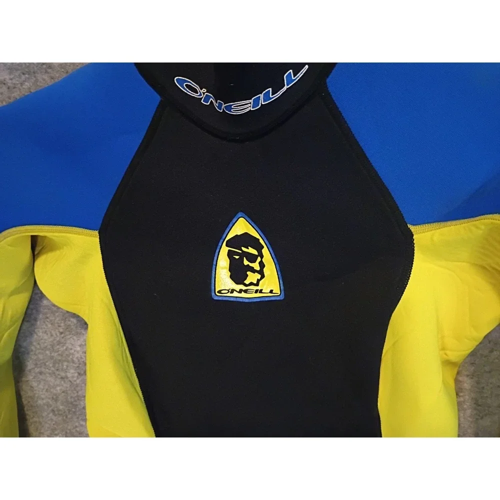 O'Neill Youth Size 8 3mm Flexible Warm Wetsuit #0447 Neoprene Knee Pads
